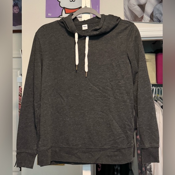 Dark grey sweatshirt from Old Navy - Picture 1 of 3